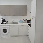 House Lady * 泰拉西尼